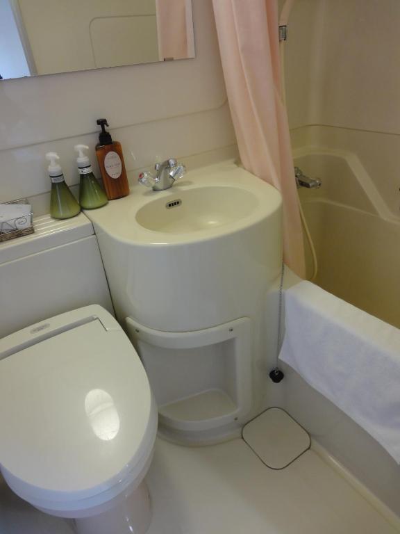 Hiroshima Rich Hotel Quarto foto
